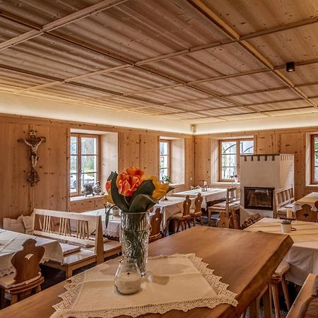 Landhotel Gasthof Zum Loewen Роденго Екстериор снимка