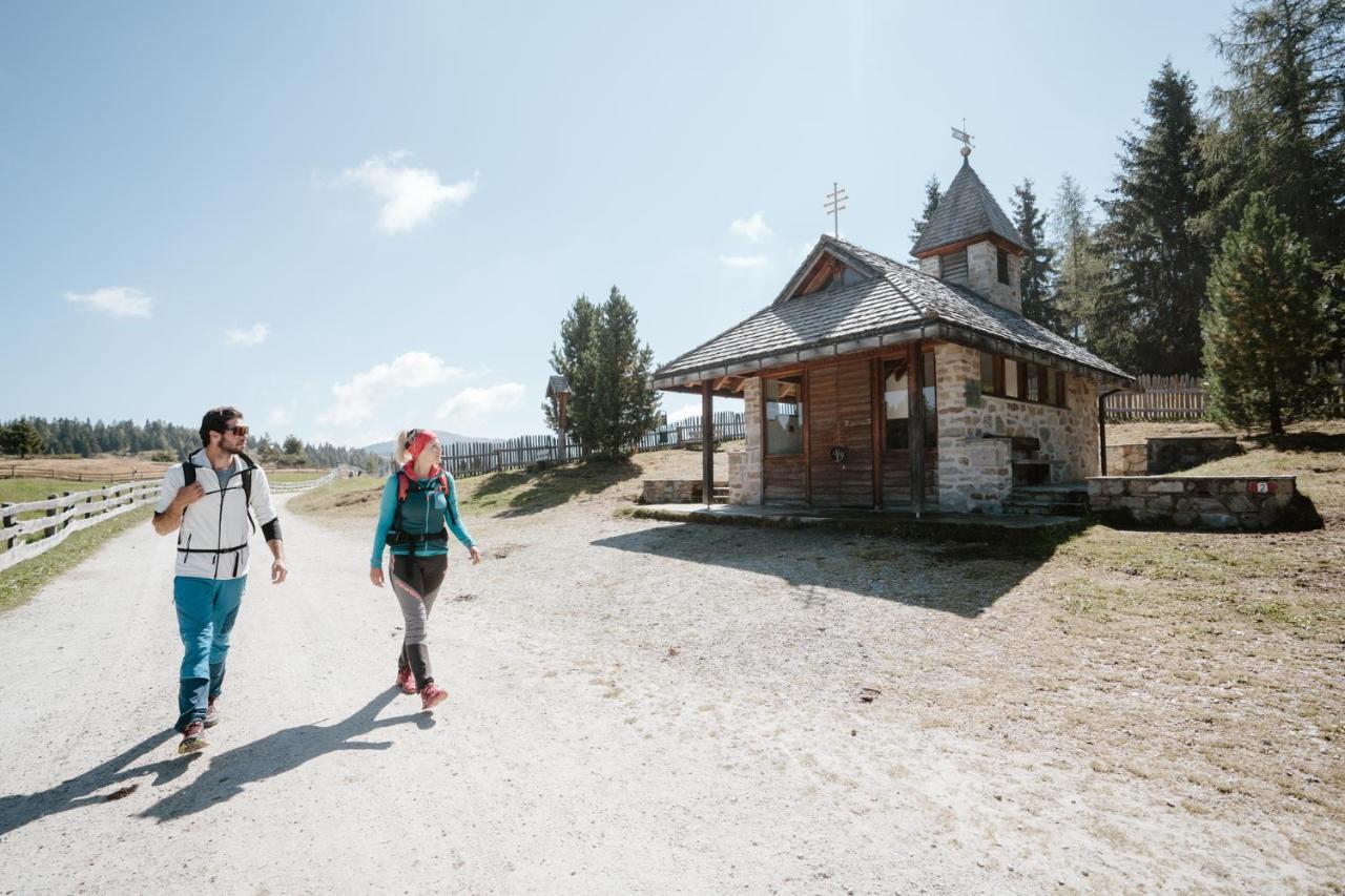 Landhotel Gasthof Zum Loewen Роденго Екстериор снимка