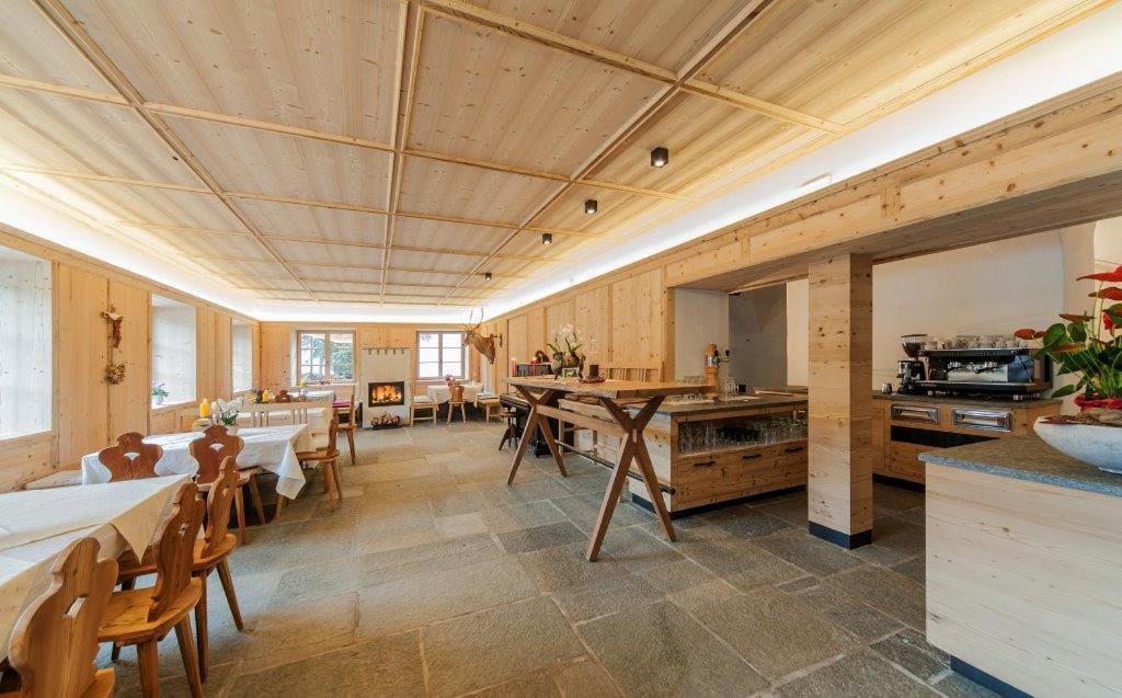 Landhotel Gasthof Zum Loewen Роденго Екстериор снимка