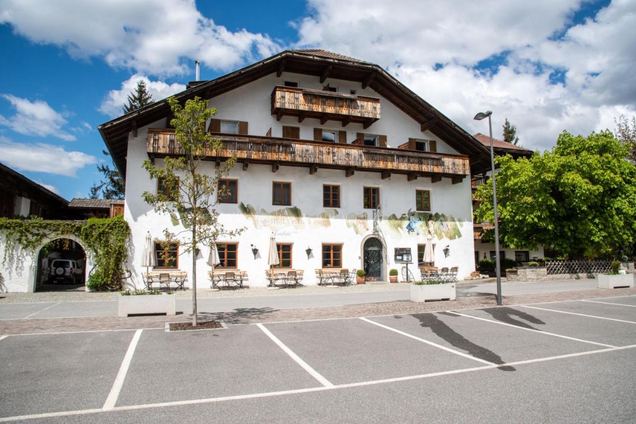 Landhotel Gasthof Zum Loewen Роденго Екстериор снимка
